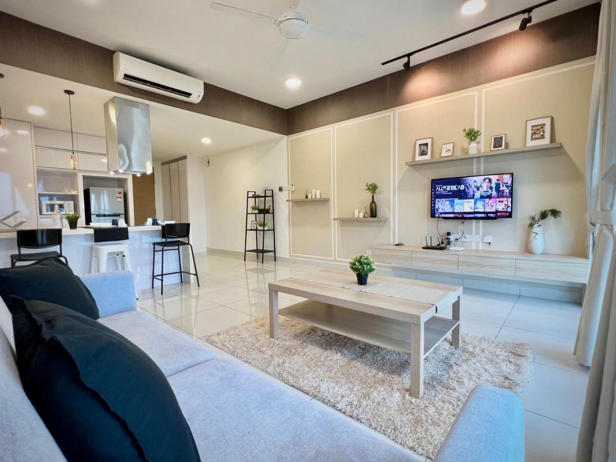 Royale Cottage Midvalley Netflix Pools 4 Pax Johor Bahru Exterior foto